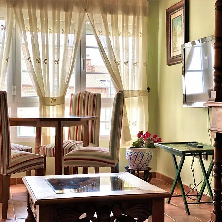 Housing Marigold Con Opcion A Garaje Appartamento León